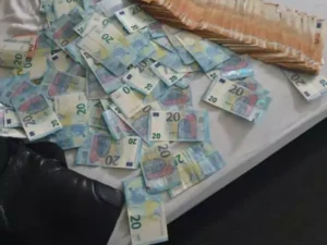 Buy 100 Euro Banknote Online